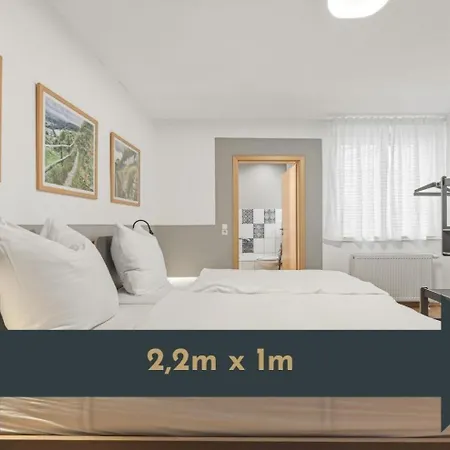 Domeky 2,2m Bett, Zentral, Glasfaser Für Business, Crews, Familien * Backnang