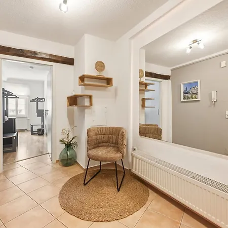 Domeky 2,2m Bett, Zentral, Glasfaser Für Business, Crews, Familien *