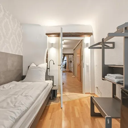 Domeky 2,2m Bett, Zentral, Glasfaser Für Business, Crews, Familien Apartamento *